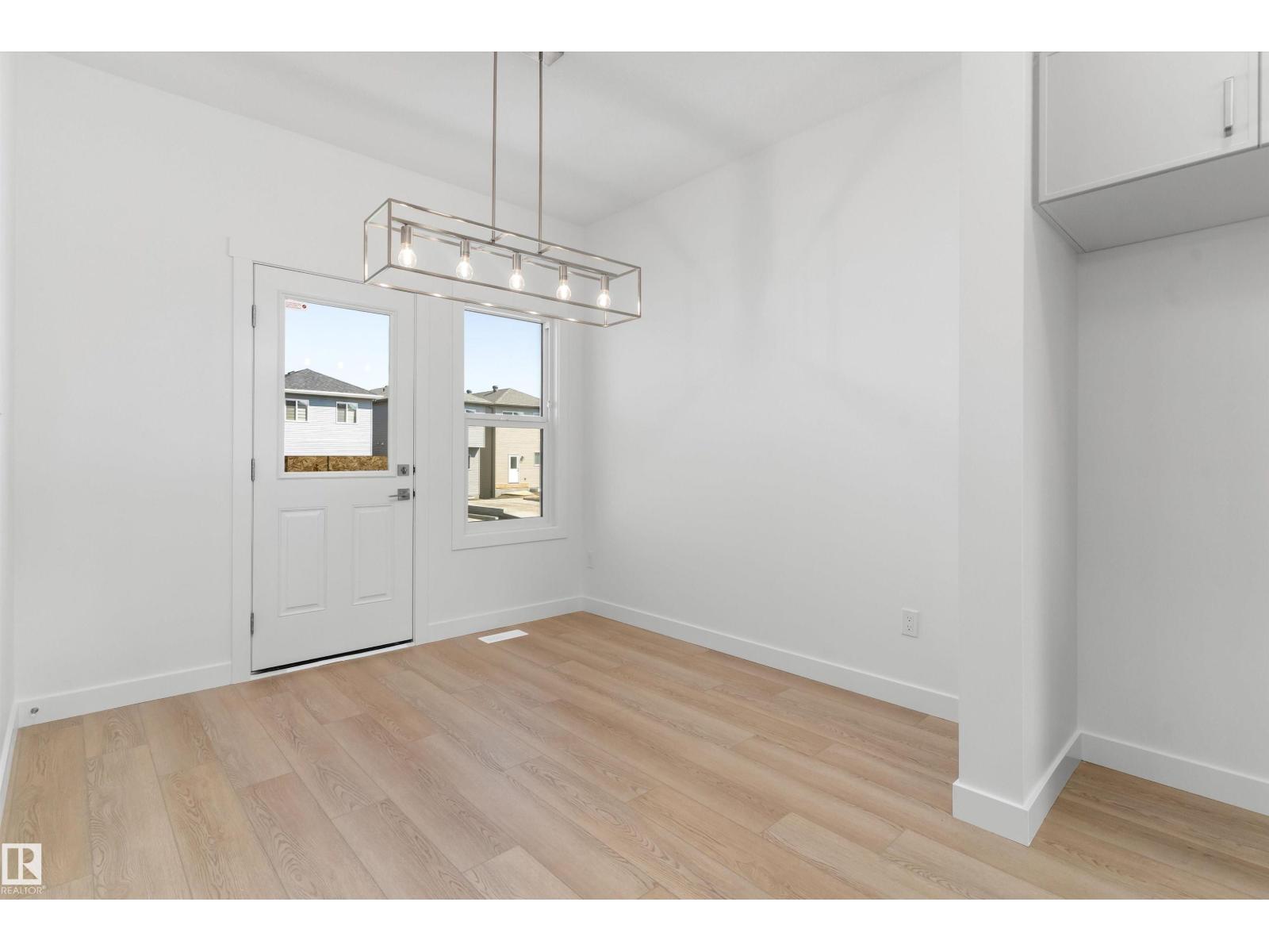 1060 14 Av Nw, Edmonton, Alberta  T6T 2W7 - Photo 9 - E4477234