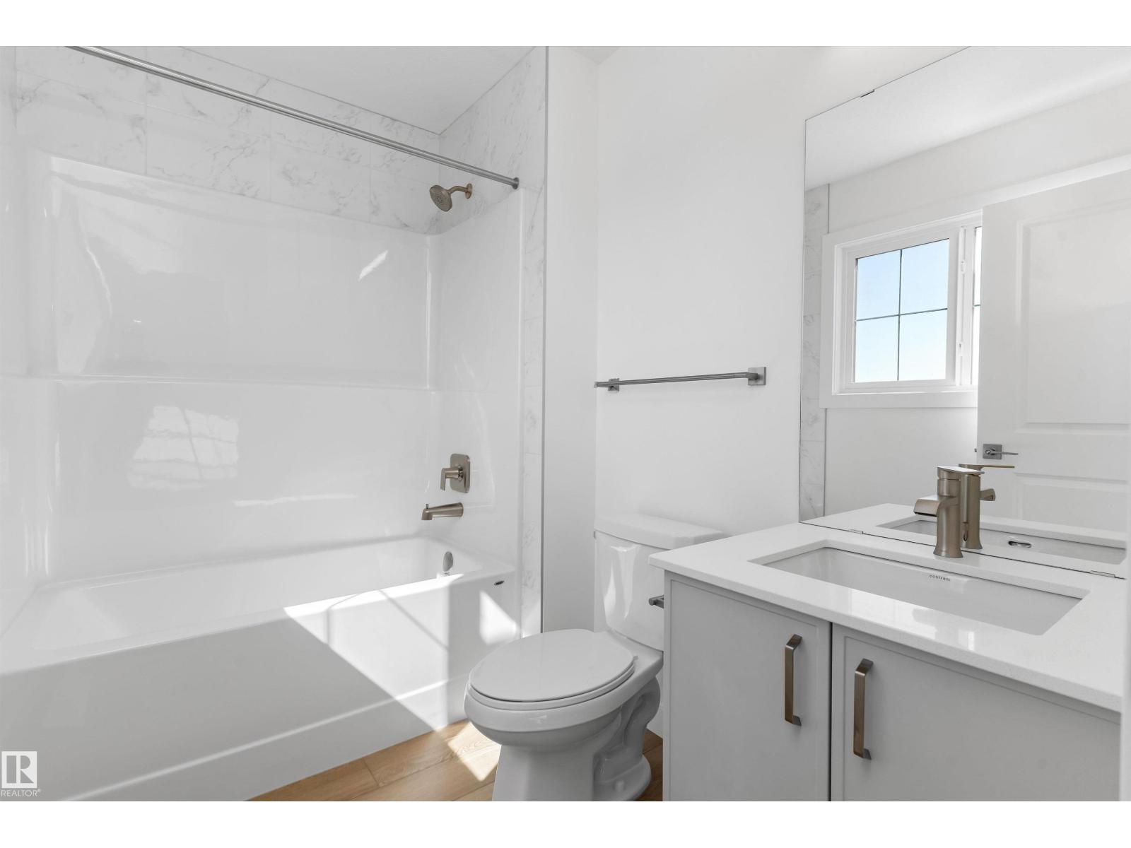 1060 14 Av Nw, Edmonton, Alberta  T6T 2W7 - Photo 34 - E4477234