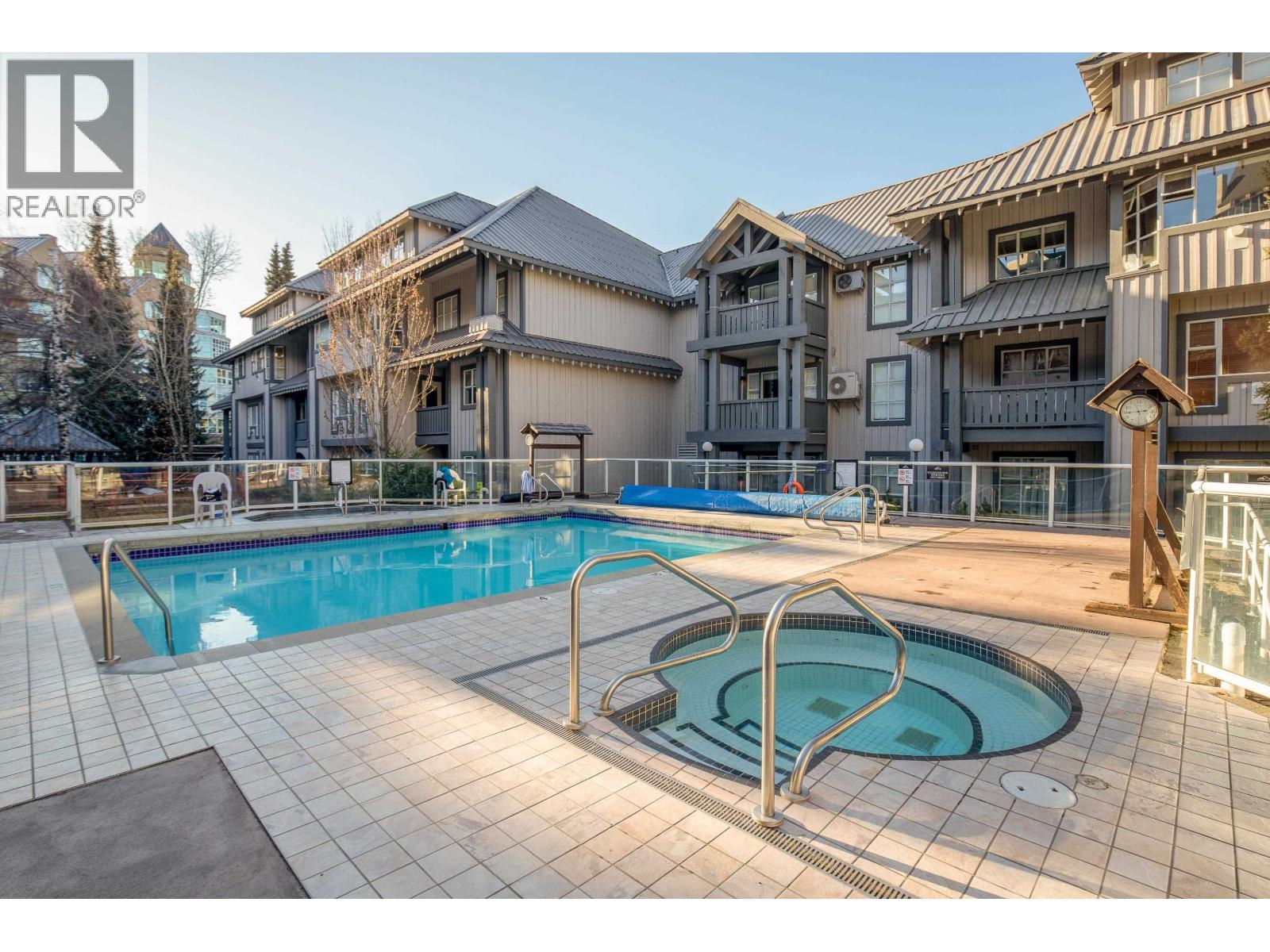 339 4573 CHATEAU BOULEVARD, Whistler, British Columbia