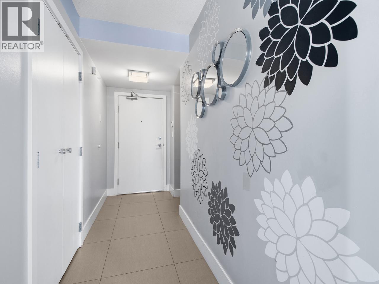 1101 193 Aquarius Mews, Vancouver, British Columbia  V6Z 2Z2 - Photo 6 - R3099736