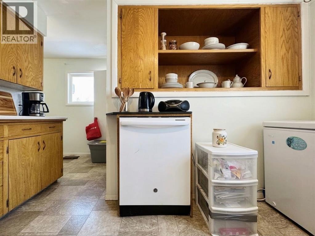 1813 4 Avenue N, Lethbridge, Alberta  T1H 0L6 - Photo 12 - A2292321