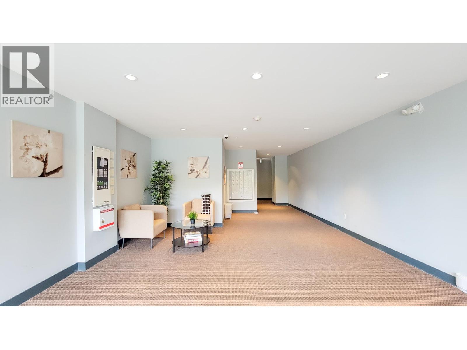 204 2267 Pitt River Road, Port Coquitlam, British Columbia  V3C 1R7 - Photo 3 - R3109246