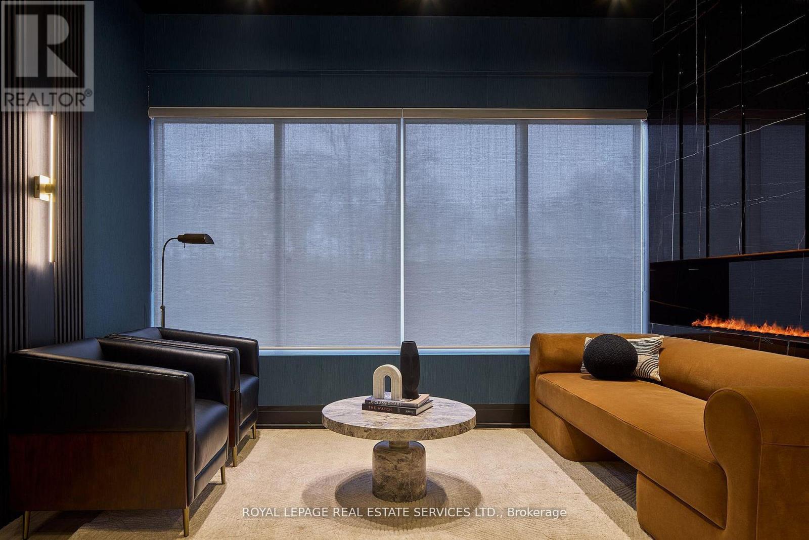 206 - 3475 Rebecca Street, Oakville, Ontario  L6L 6X9 - Photo 2 - W13004674