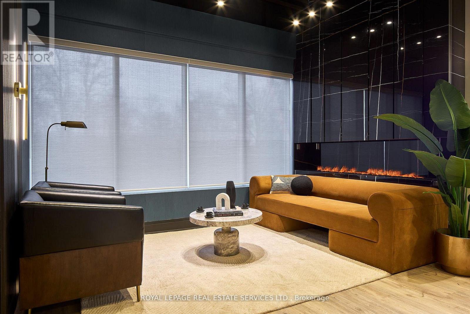 206 - 3475 Rebecca Street, Oakville, Ontario  L6L 6X9 - Photo 3 - W13004674