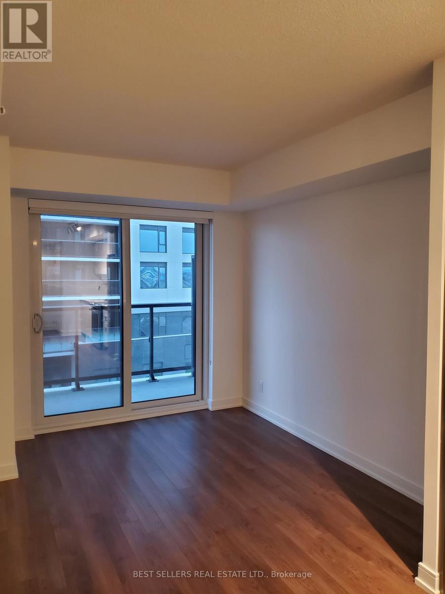 605 - 30 Samuel Wood Way, Toronto, Ontario  M9B 1B1 - Photo 2 - W13004694