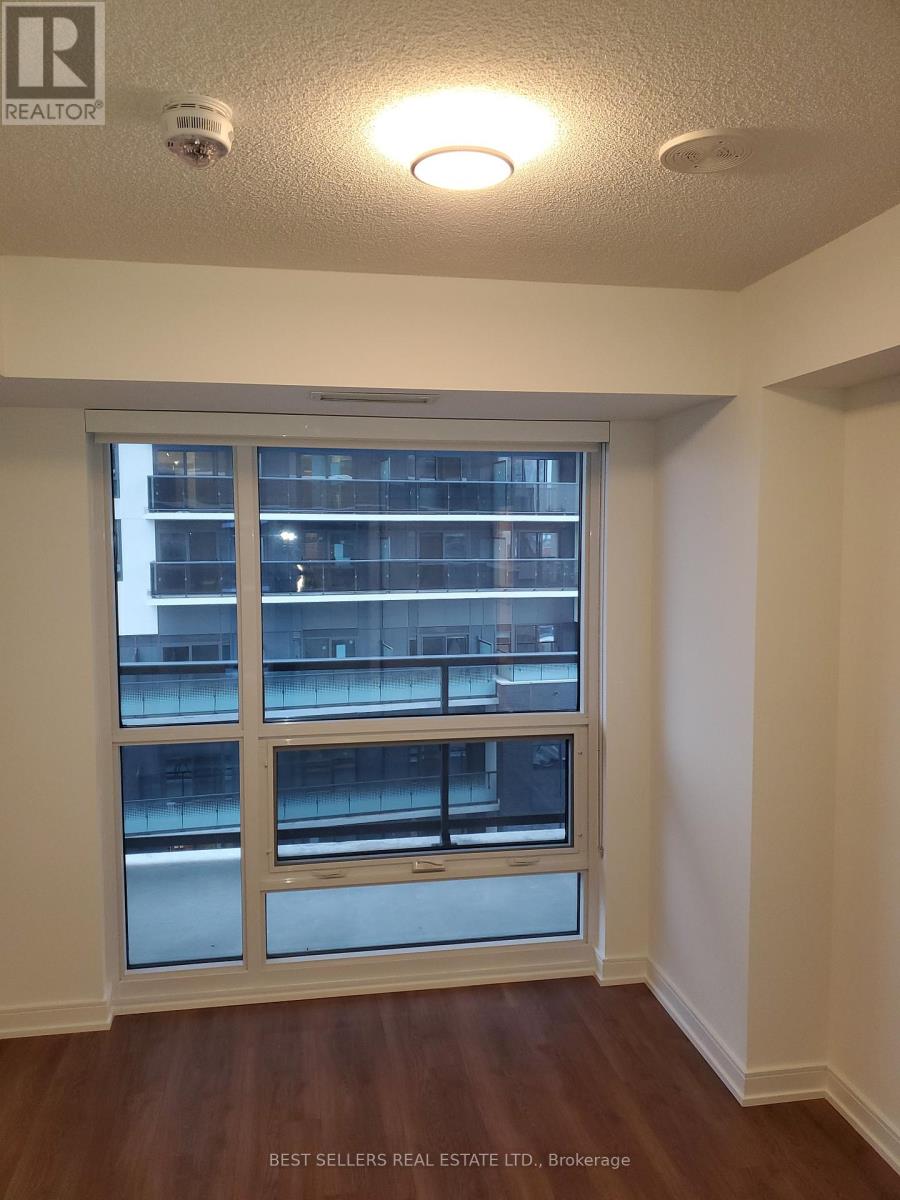 605 - 30 Samuel Wood Way, Toronto, Ontario  M9B 1B1 - Photo 4 - W13004694