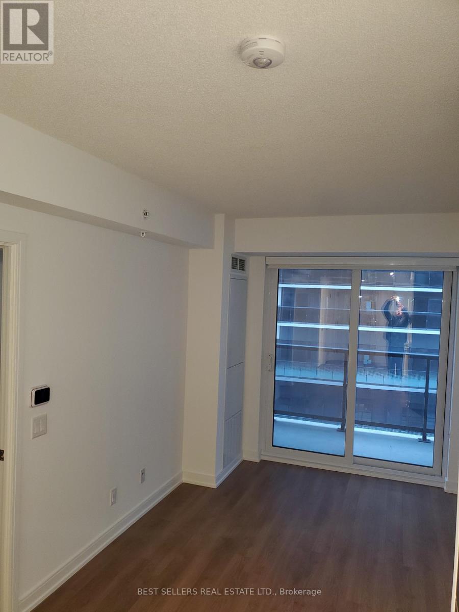 605 - 30 Samuel Wood Way, Toronto, Ontario  M9B 1B1 - Photo 5 - W13004694