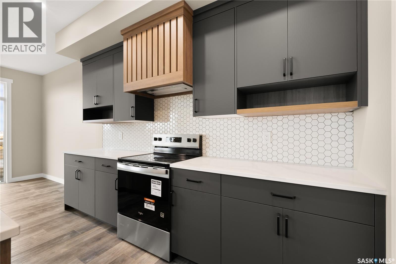 315 Veterans Drive, Warman, Saskatchewan  S0K 4S3 - Photo 9 - SK033059