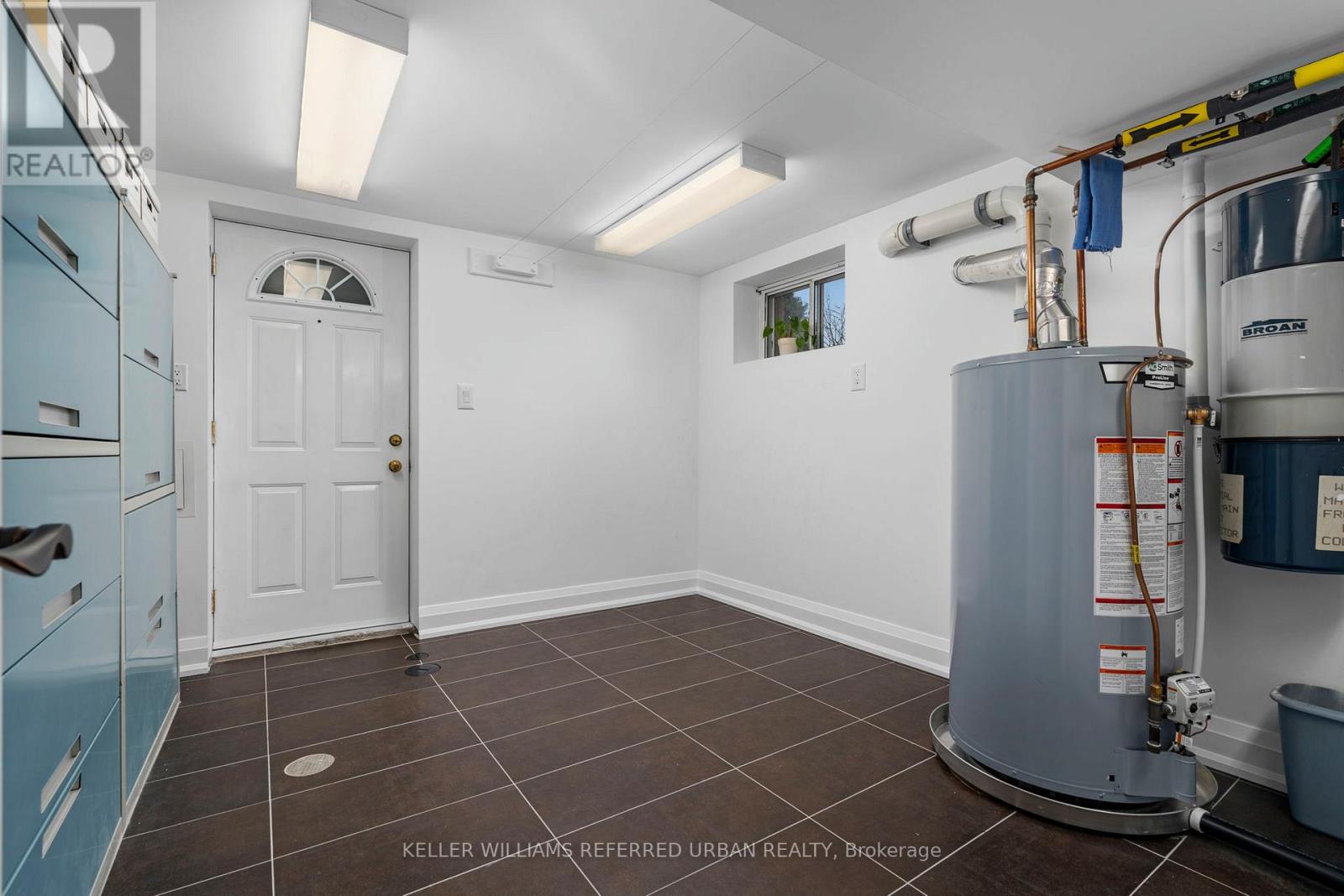 317 Rathburn Road, Toronto, Ontario  M9B 2L7 - Photo 46 - W13004108