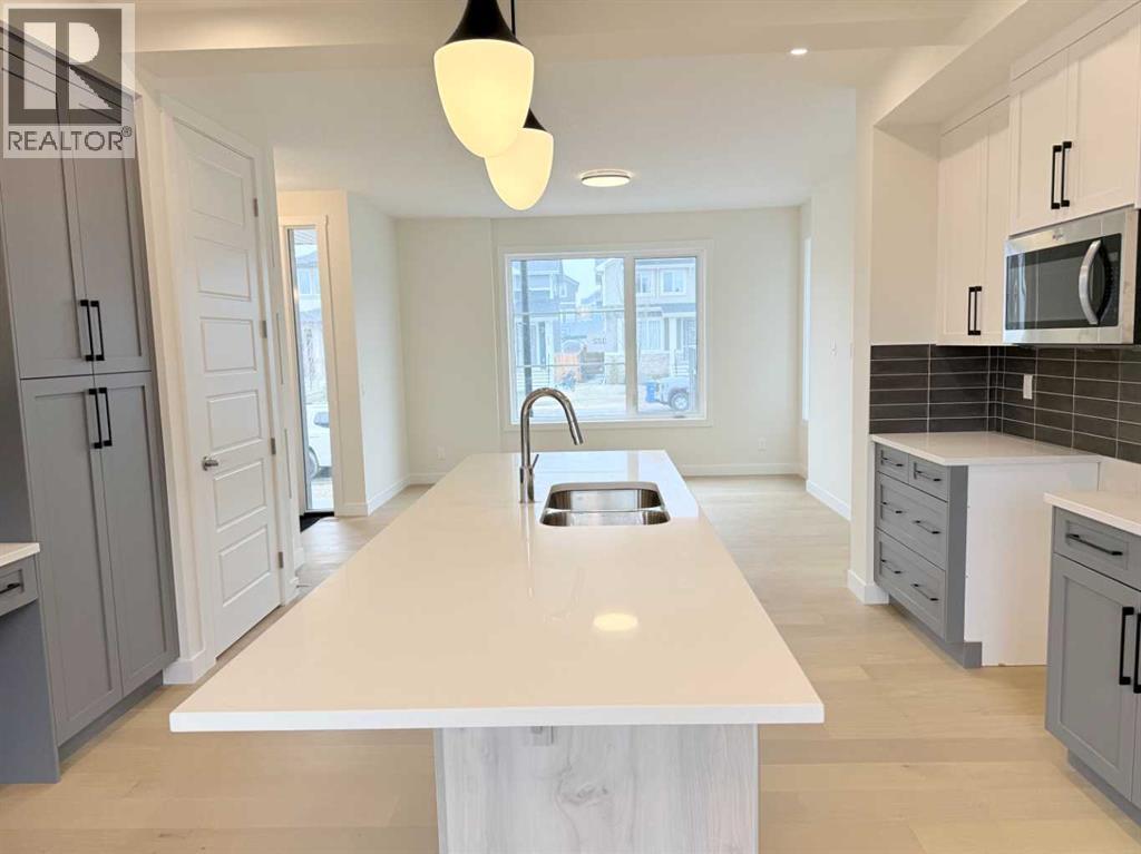 322 Sundown Road, Cochrane, Alberta  T4C 3H2 - Photo 21 - A2193822