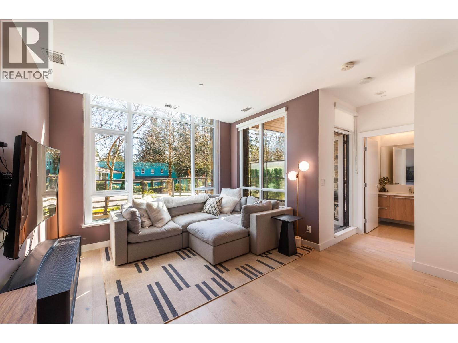 2765 Mountain Highway, North Vancouver, British Columbia  V7J 0B4 - Photo 4 - R3110600