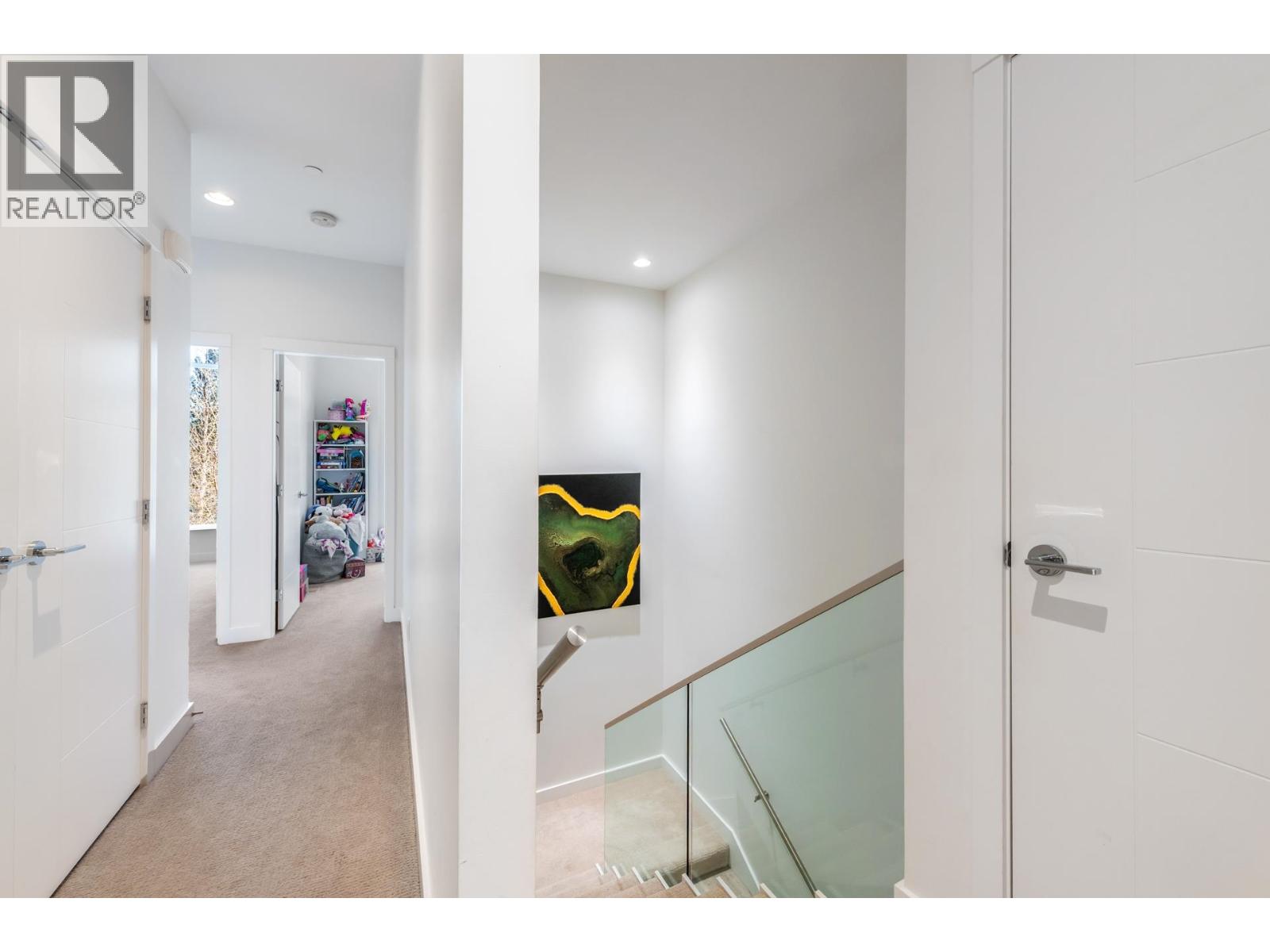 2765 Mountain Highway, North Vancouver, British Columbia  V7J 0B4 - Photo 15 - R3110600