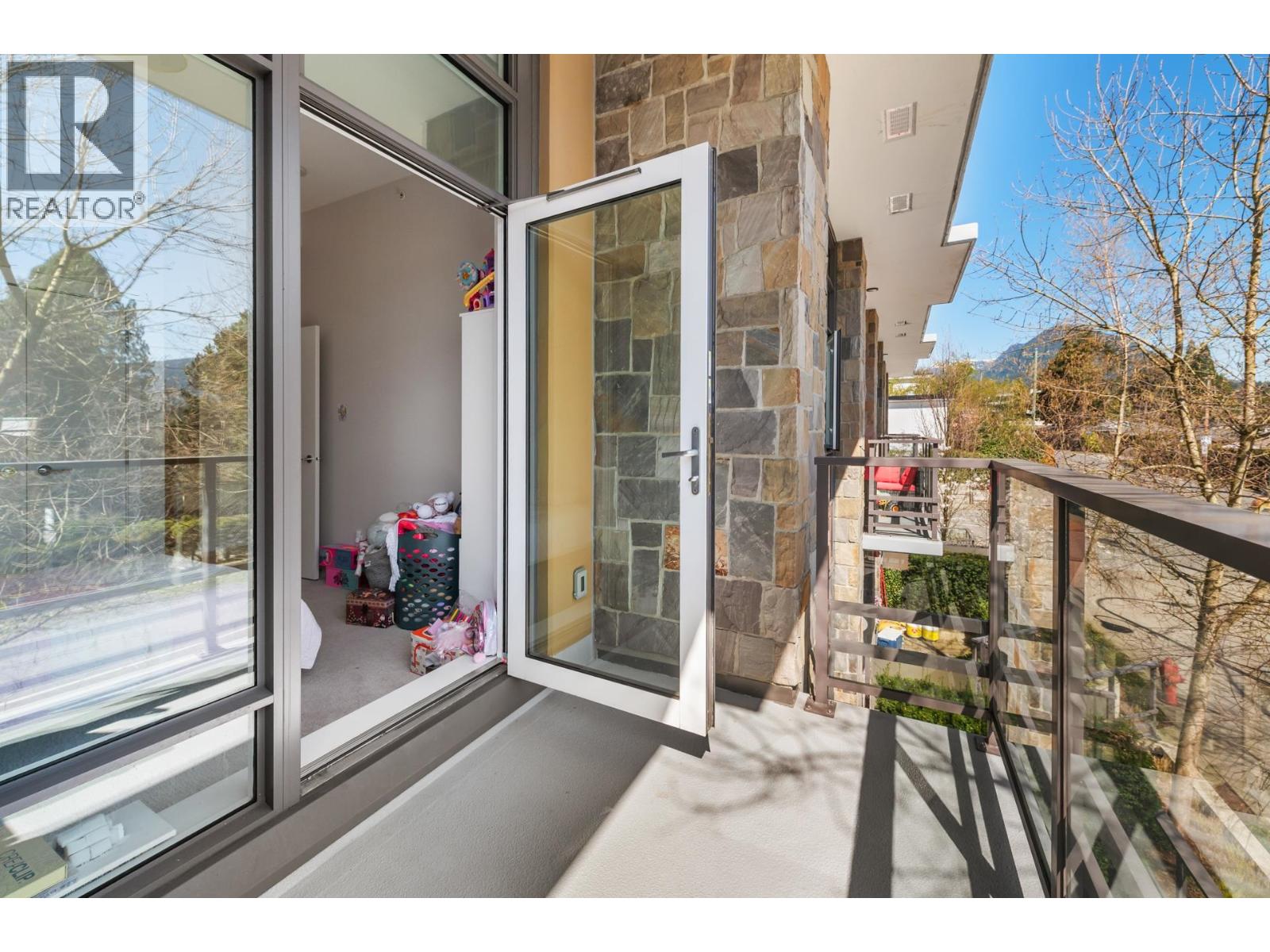 2765 Mountain Highway, North Vancouver, British Columbia  V7J 0B4 - Photo 19 - R3110600