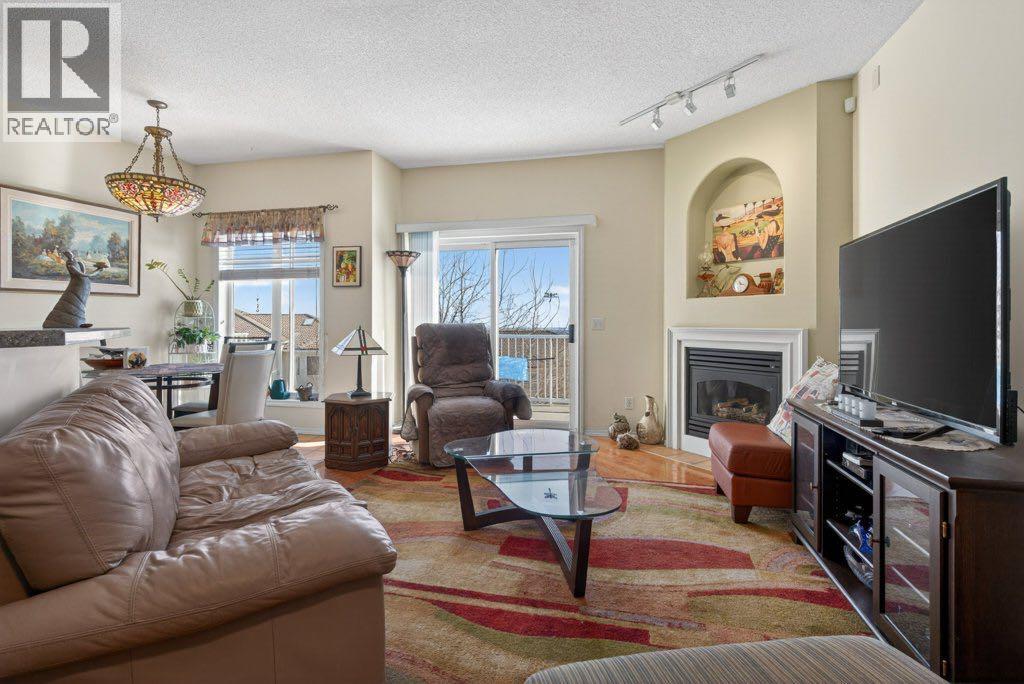 92 Hamptons Link NW, Calgary, Alberta  T3A 5V9 - Photo 12 - A2300604