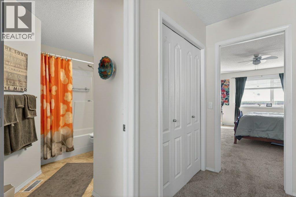 92 Hamptons Link NW, Calgary, Alberta  T3A 5V9 - Photo 21 - A2300604