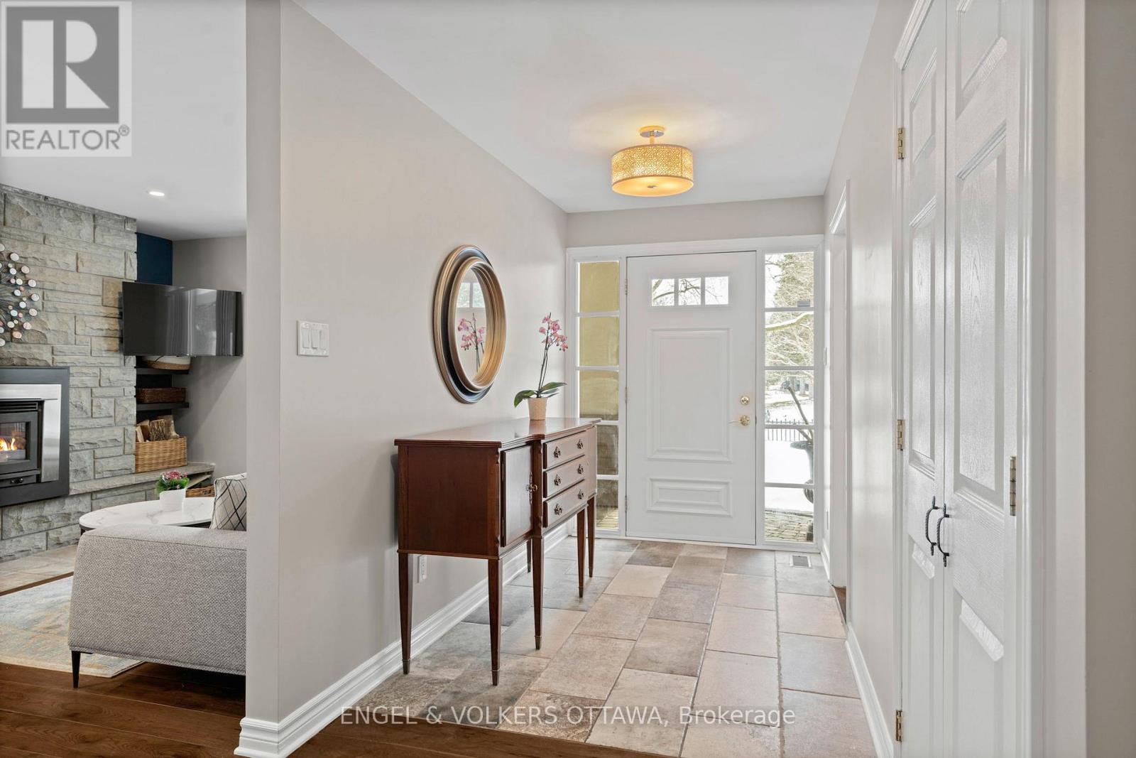 3 Hazelwood Way, Ottawa, Ontario  K2C 3H1 - Photo 2 - X13003414