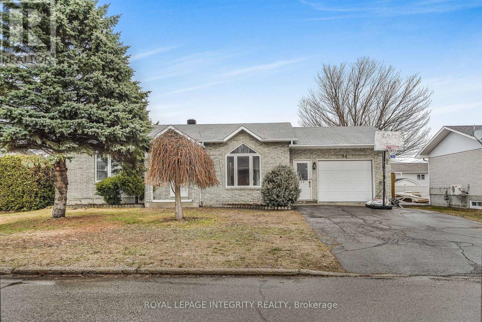 84 Lalande Crescent, Alfred And Plantagenet, Ontario  K0B 1A0 - Photo 2 - X13004748