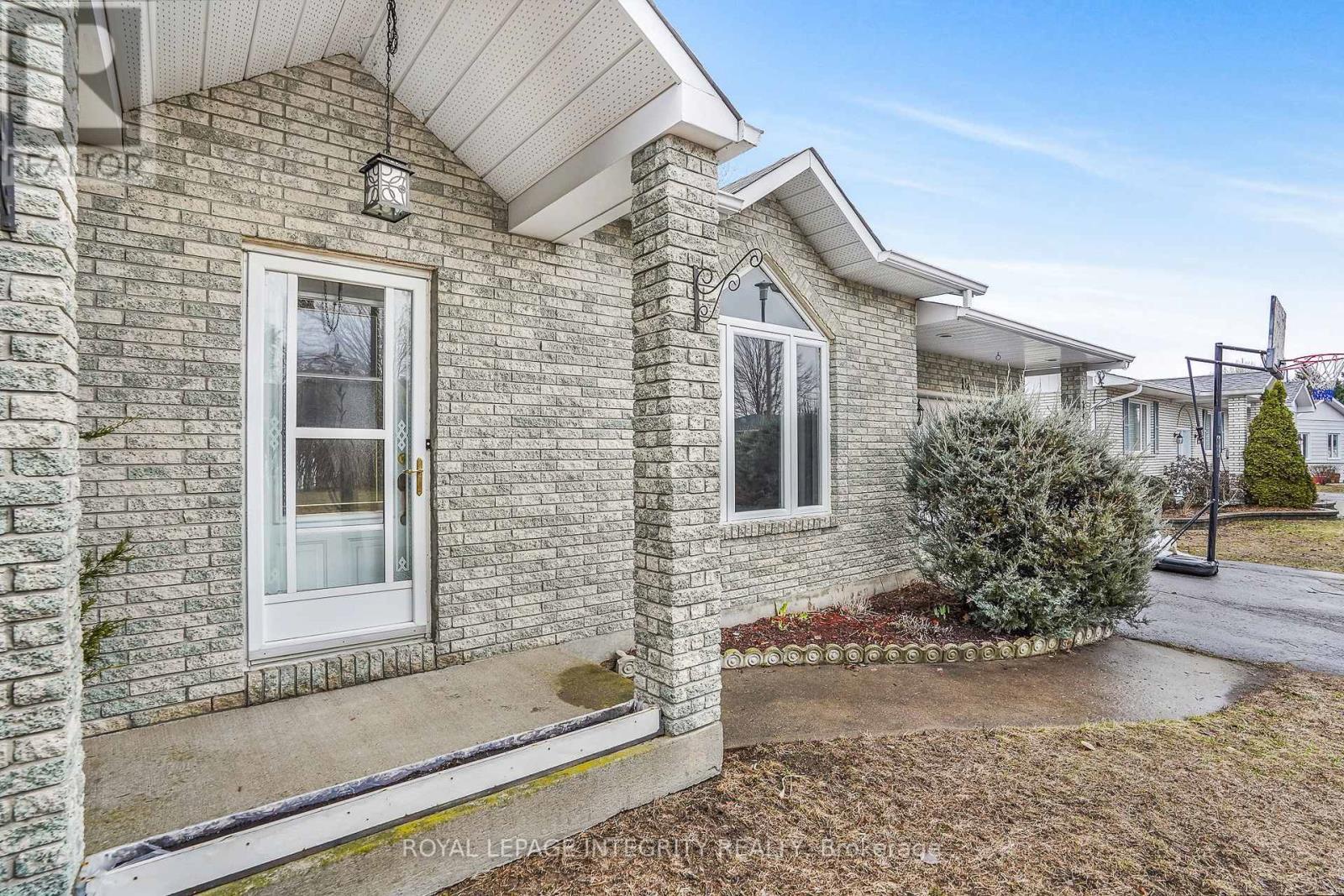 84 Lalande Crescent, Alfred And Plantagenet, Ontario  K0B 1A0 - Photo 3 - X13004748