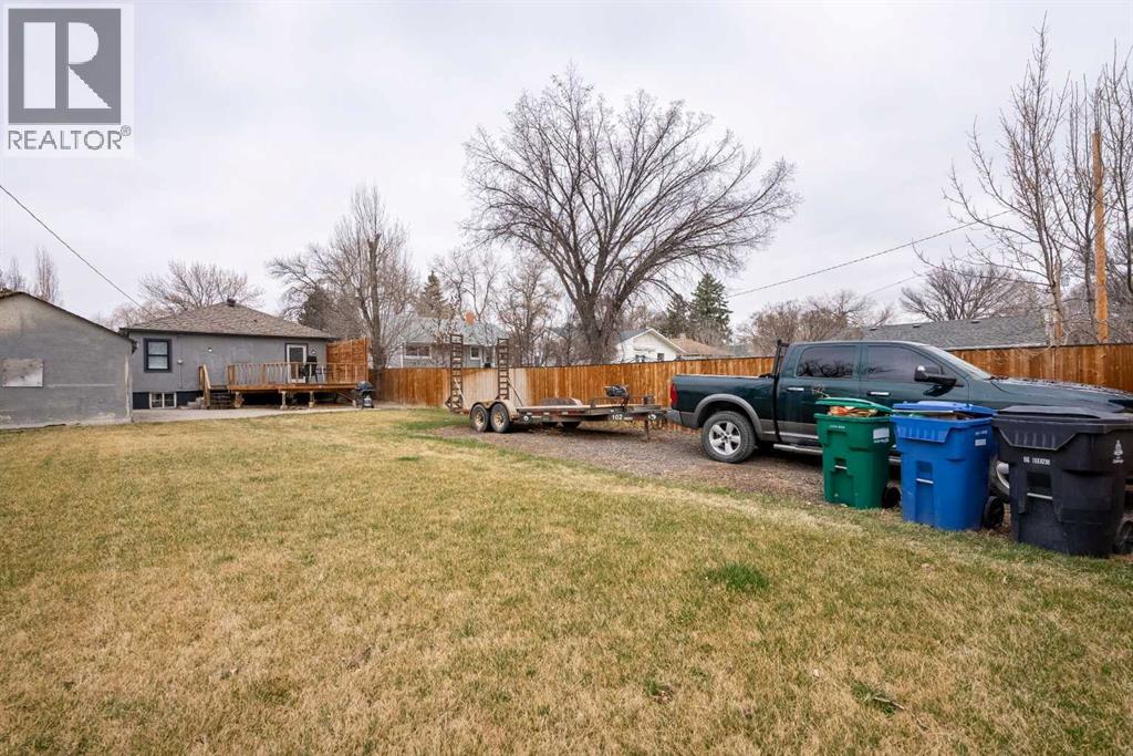 825 7 Street S, Lethbridge, Alberta  T1J 2H7 - Photo 33 - A2301464