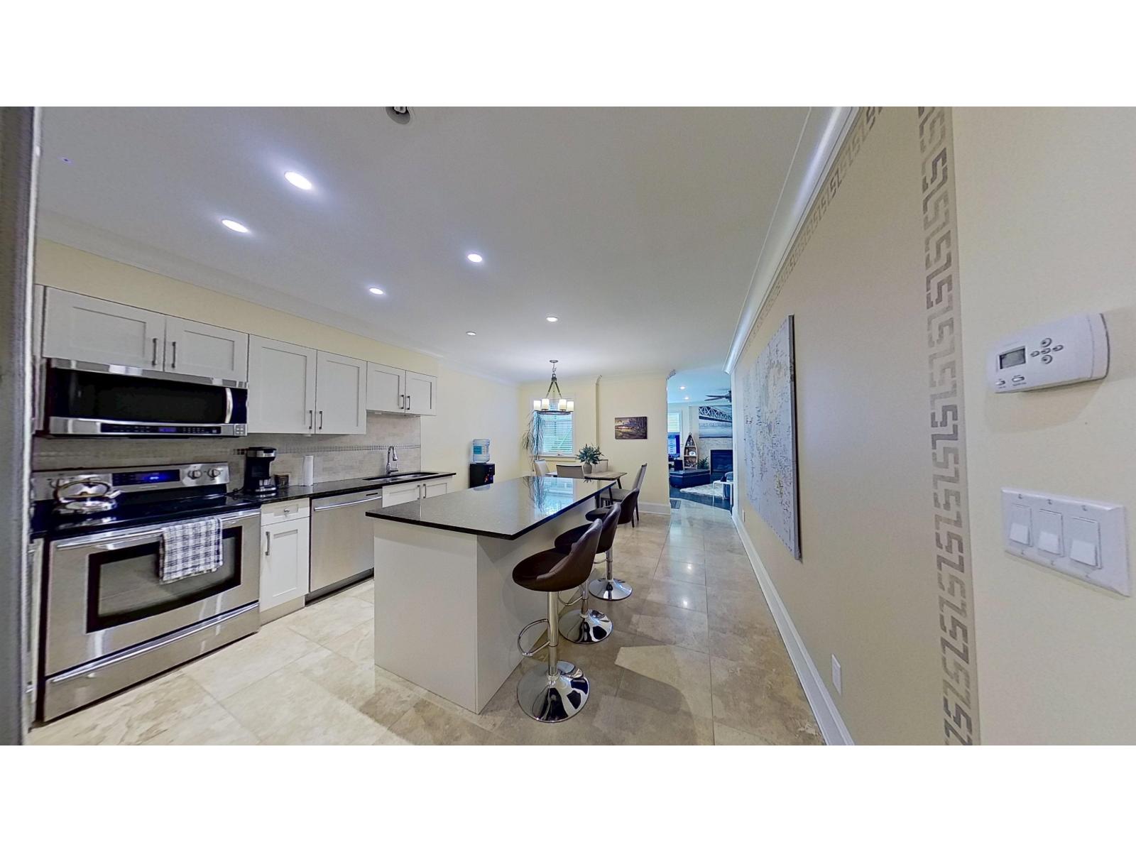 19123 60b Avenue, Surrey, British Columbia  V3S 7T8 - Photo 12 - R3112062