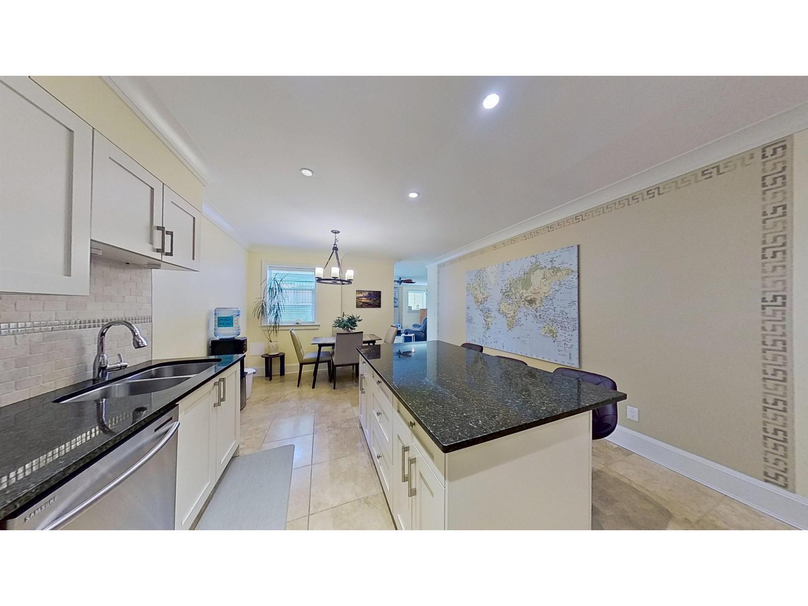 19123 60b Avenue, Surrey, British Columbia  V3S 7T8 - Photo 11 - R3112062