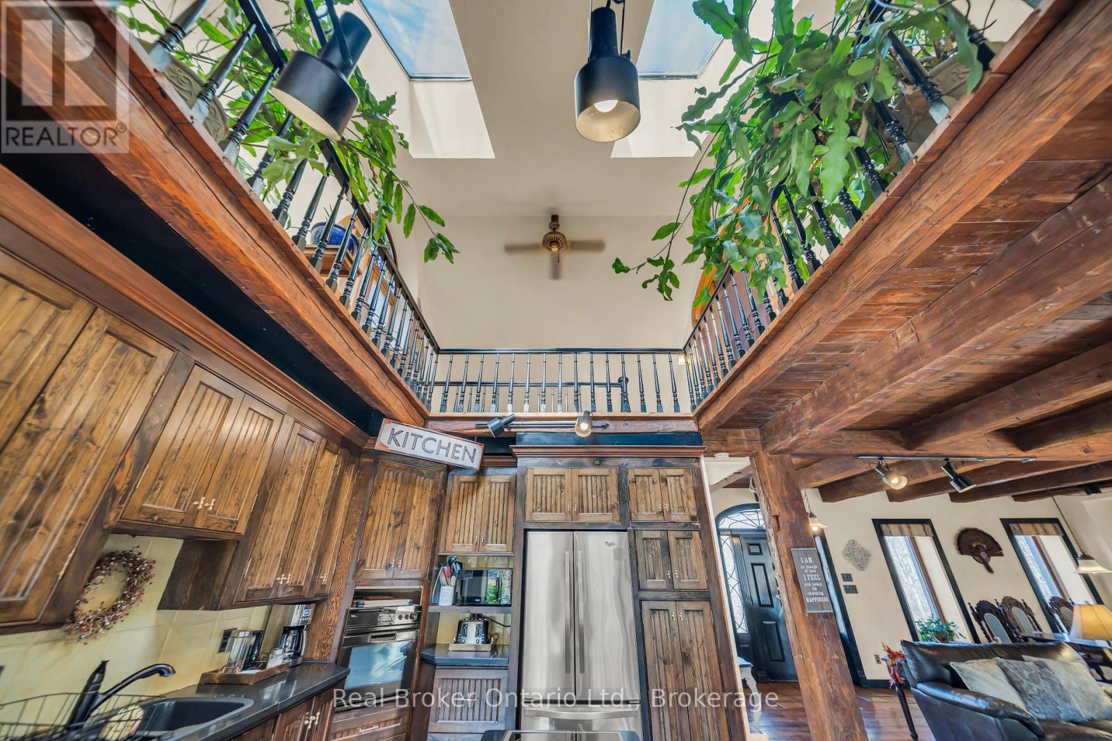 4766 Hyndman Drive, Southwest Middlesex, Ontario  N0L 1A0 - Photo 11 - X13004718