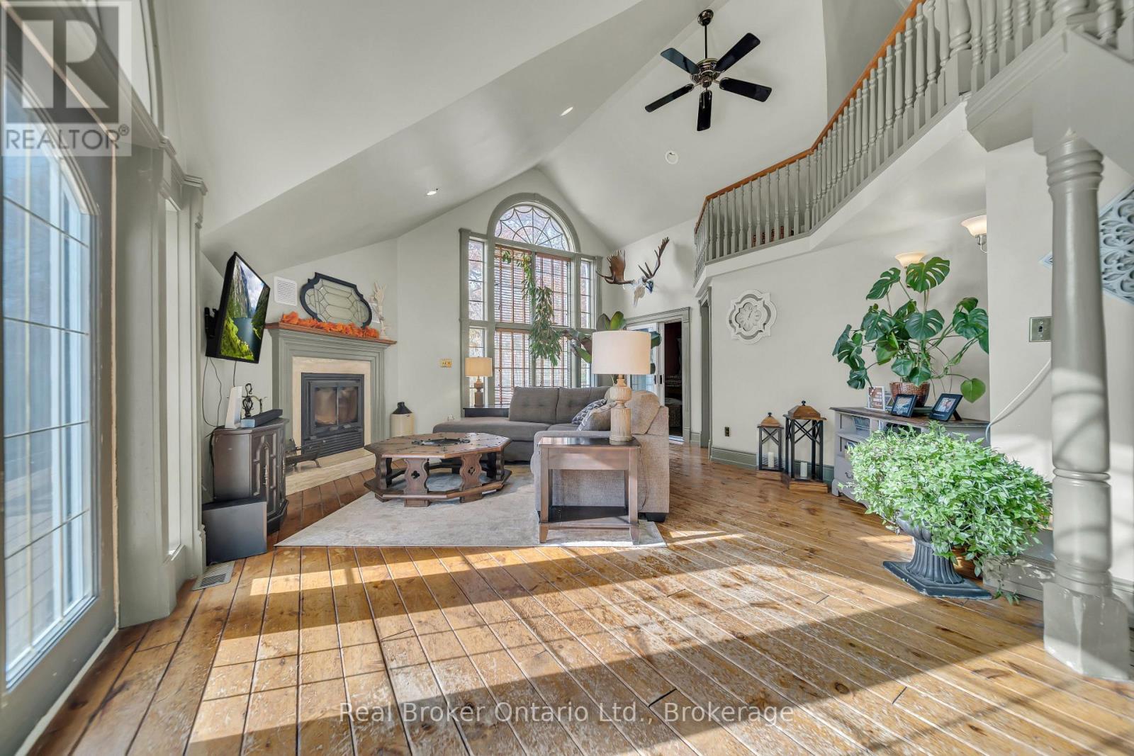 4766 Hyndman Drive, Southwest Middlesex, Ontario  N0L 1A0 - Photo 16 - X13004718