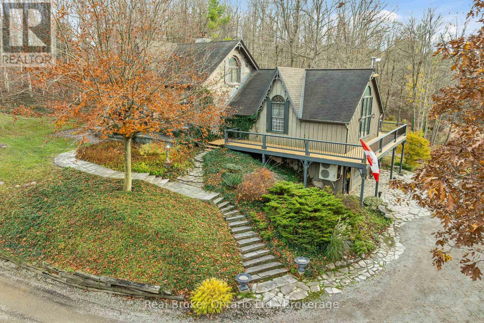 4766 Hyndman Drive, Southwest Middlesex, Ontario  N0L 1A0 - Photo 2 - X13004718