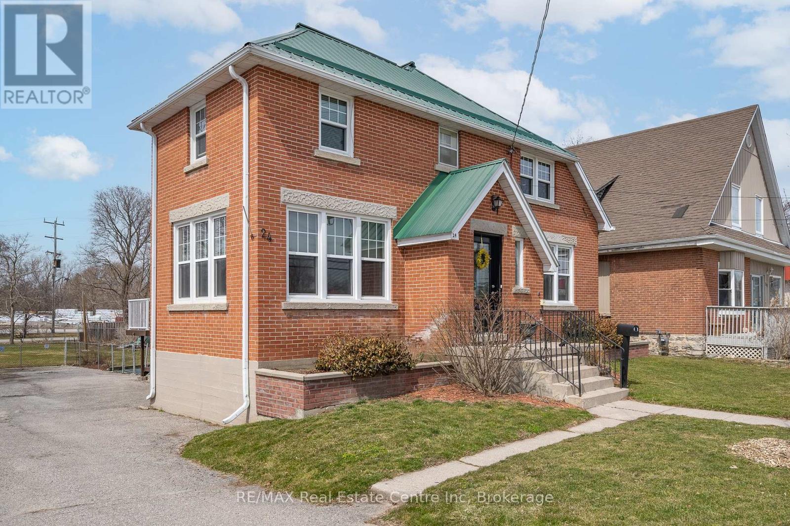 24 Lindsay Street, Kawartha Lakes, Ontario  K0M 1N0 - Photo 38 - X13004730