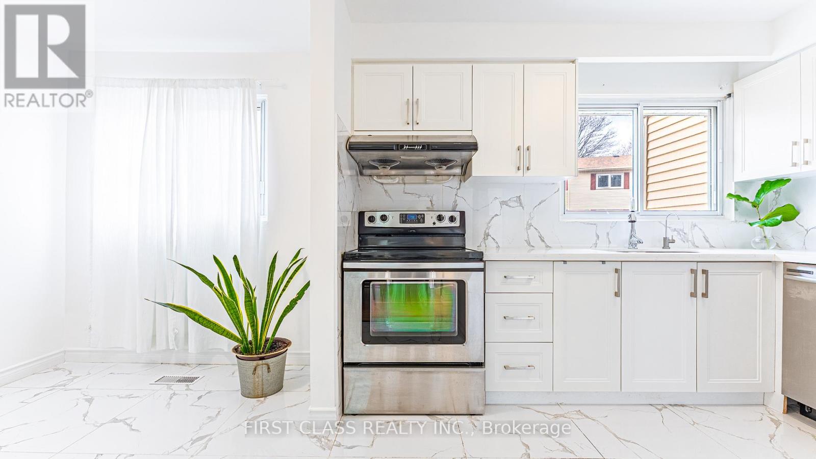 102 Jenny Wrenway Way, Toronto, Ontario  M2H 2Z2 - Photo 6 - C13004728