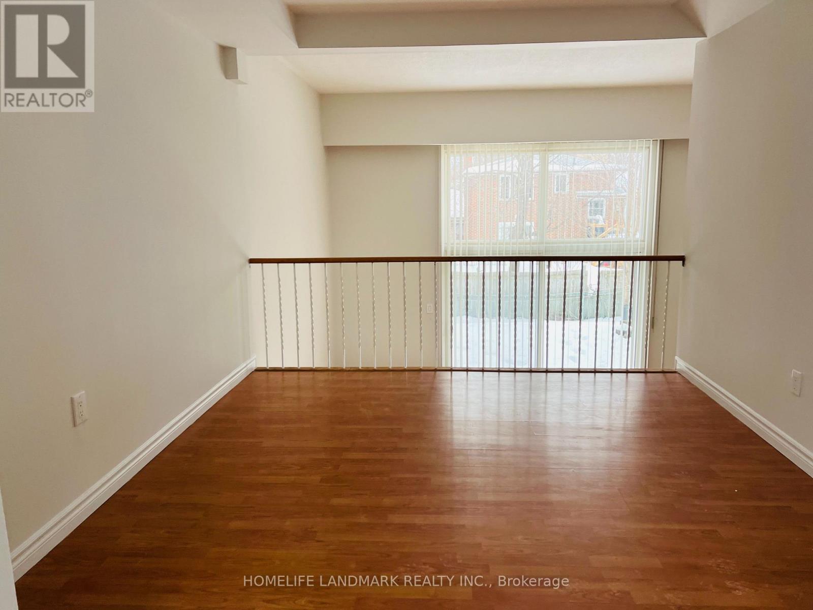 256 Sprucewood Court N, Toronto, Ontario  M1W 1R1 - Photo 4 - E13004732