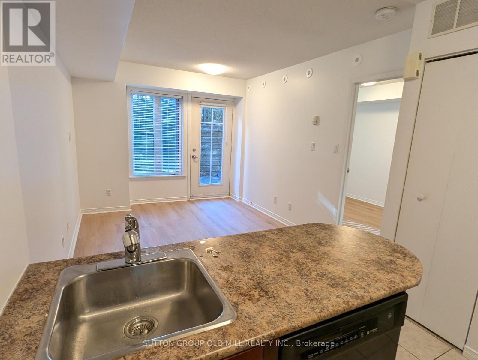 1218 - 21 Pirandello Street, Toronto, Ontario  M6K 3P4 - Photo 4 - C12999462