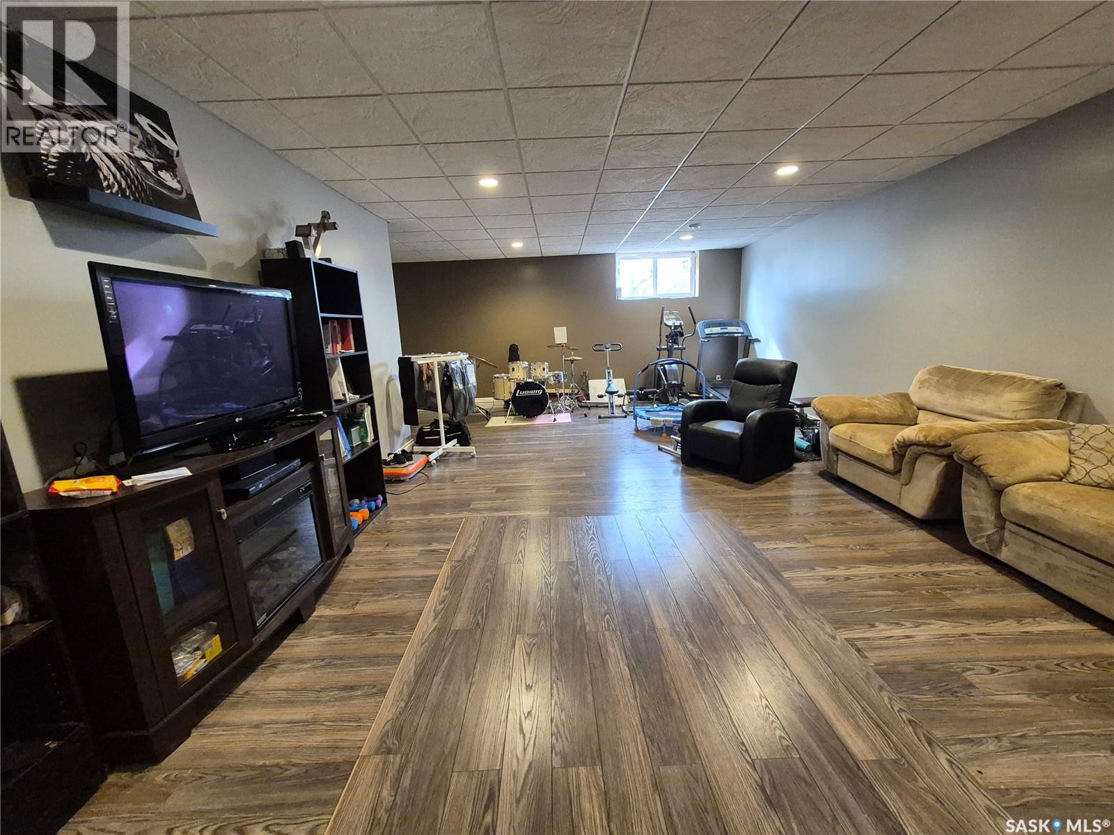 316 Frederick Street, Ogema, Saskatchewan  S0C 1Y0 - Photo 27 - SK033050