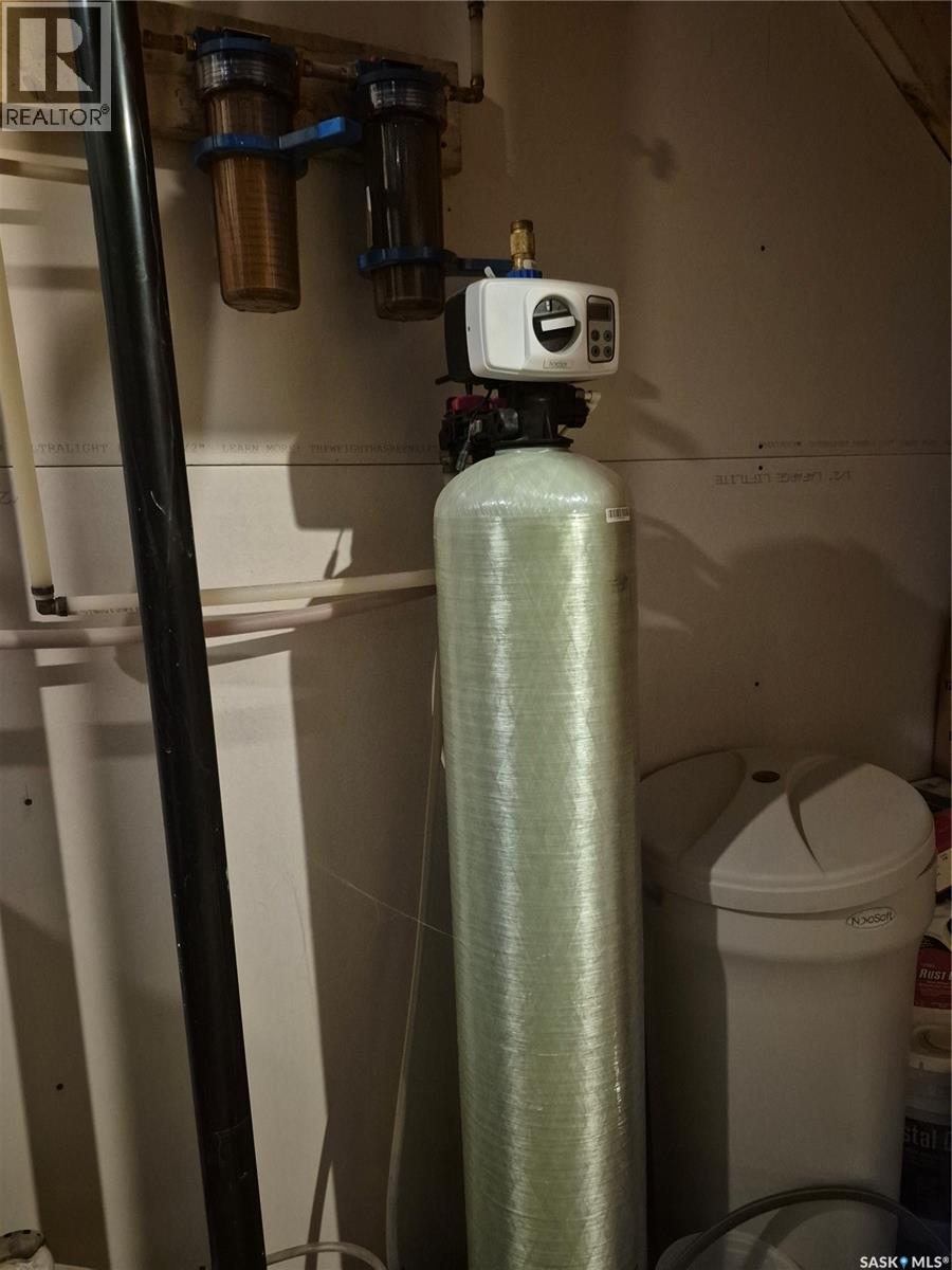 316 Frederick Street, Ogema, Saskatchewan  S0C 1Y0 - Photo 37 - SK033050