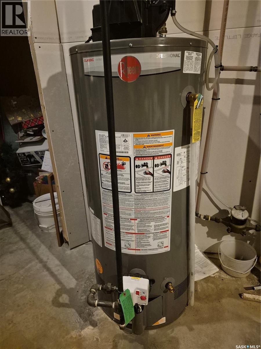 316 Frederick Street, Ogema, Saskatchewan  S0C 1Y0 - Photo 38 - SK033050