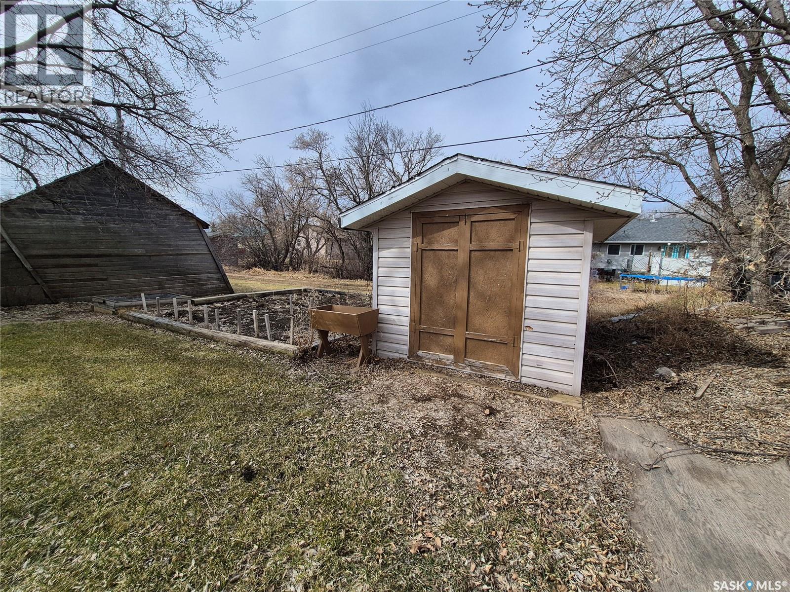 316 Frederick Street, Ogema, Saskatchewan  S0C 1Y0 - Photo 41 - SK033050