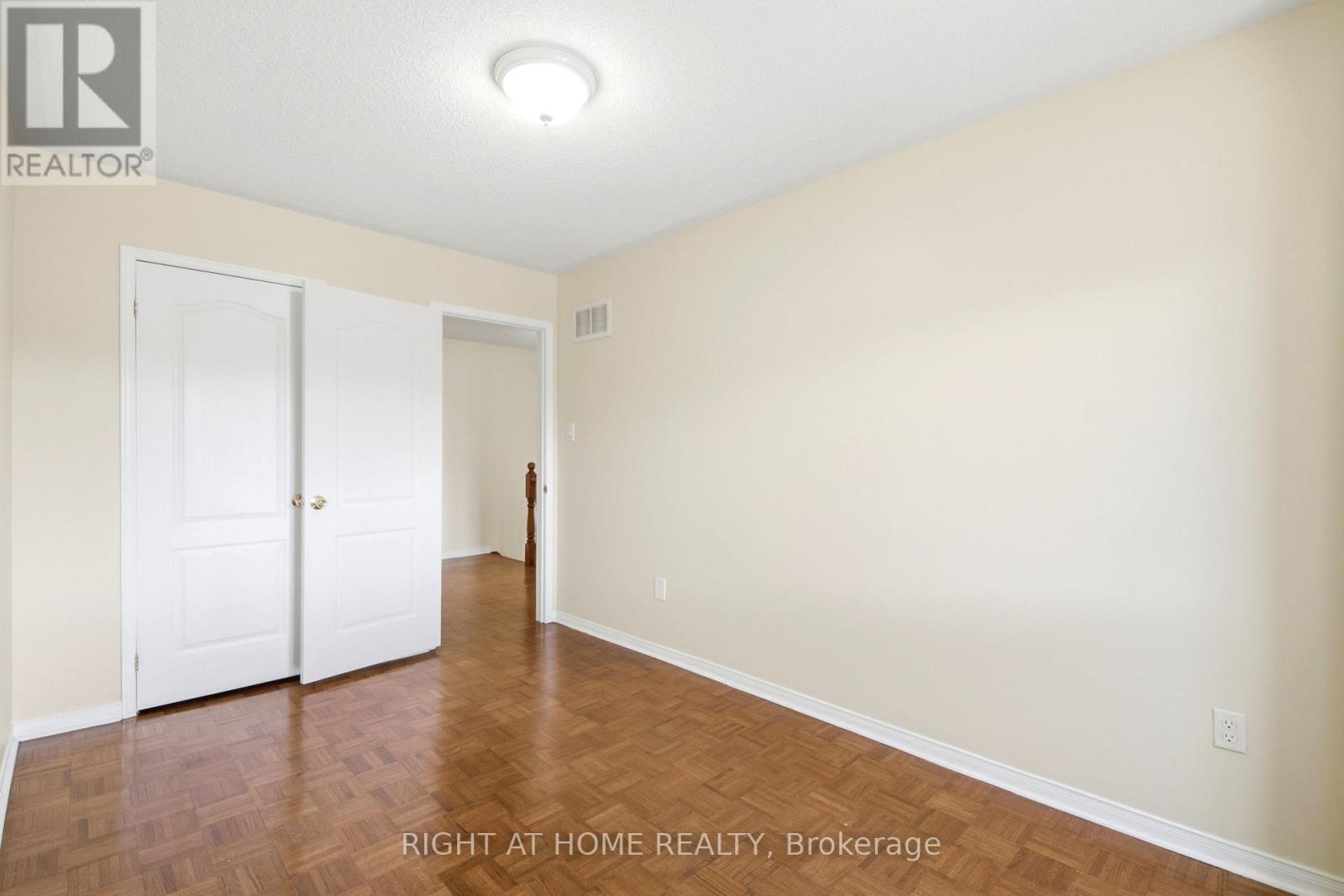 212 Venice Gate Drive, Vaughan, Ontario  L4H 0G1 - Photo 22 - N13004724