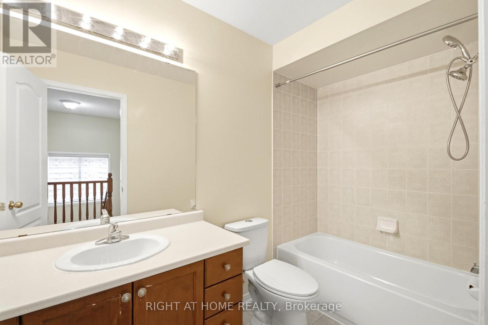 212 Venice Gate Drive, Vaughan, Ontario  L4H 0G1 - Photo 26 - N13004724