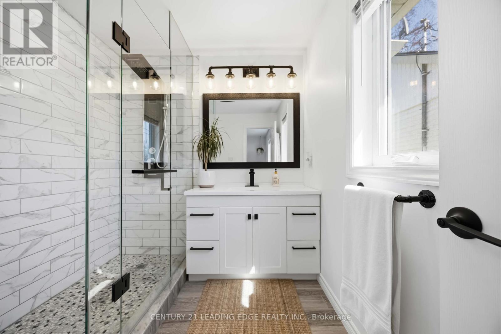 787 Third Avenue, Georgina, Ontario  L0E 1S0 - Photo 22 - N13004754