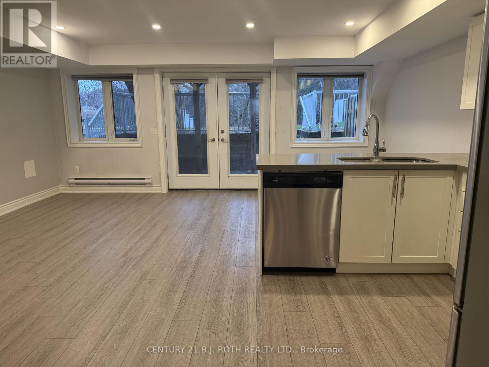 Lower Unit - 179 Patterson Road, Barrie, Ontario  L4N 4R7 - Photo 7 - S13004710