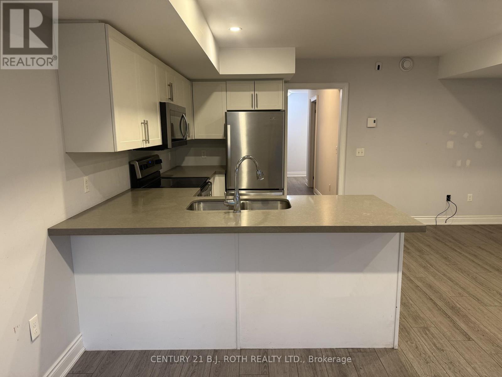 Lower Unit - 179 Patterson Road, Barrie, Ontario  L4N 4R7 - Photo 8 - S13004710