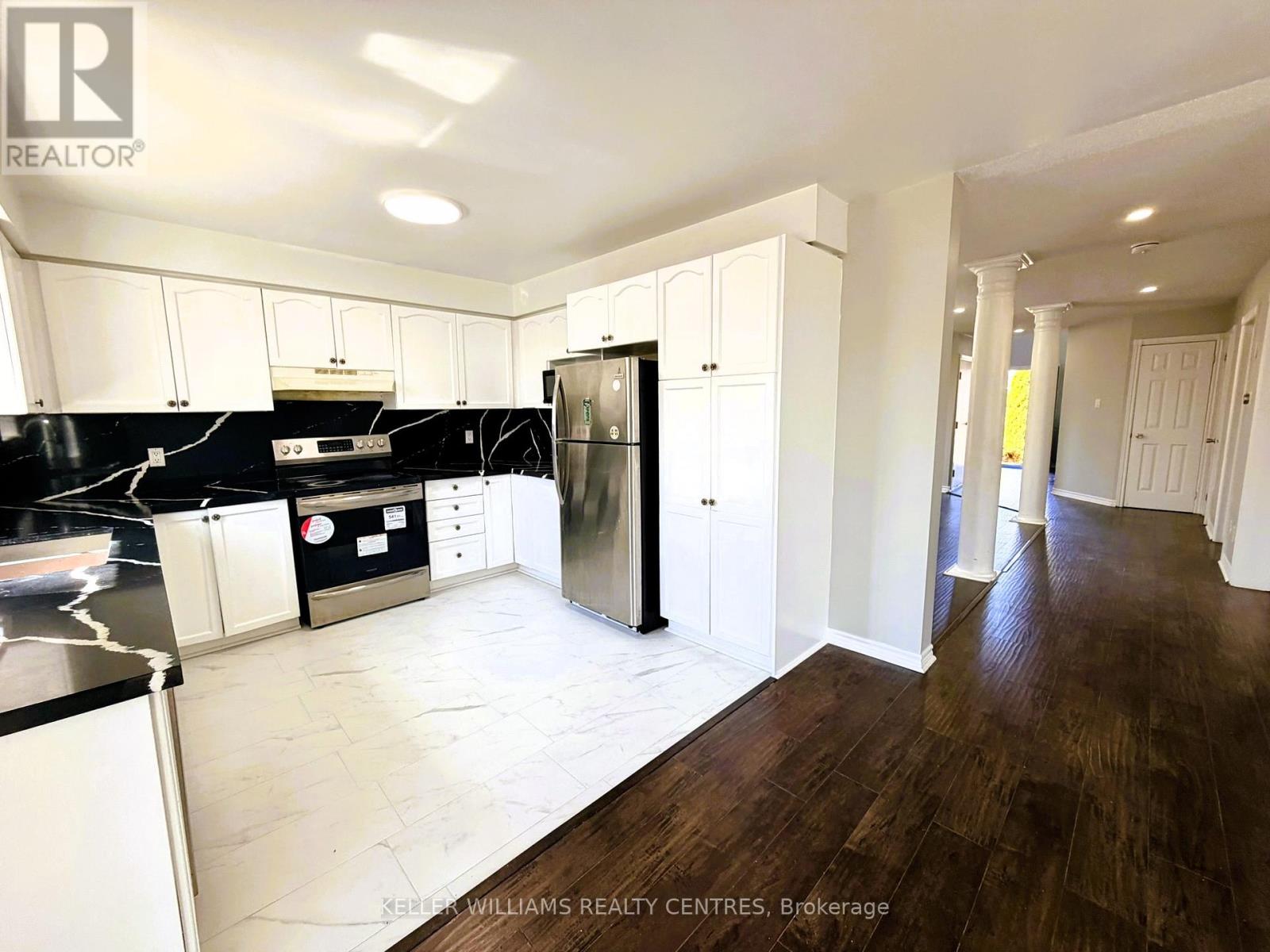 Upper - 53 Stollar Boulevard, Barrie (Little Lake), Ontario  L4M 6N3 - Photo 15 - S13004740