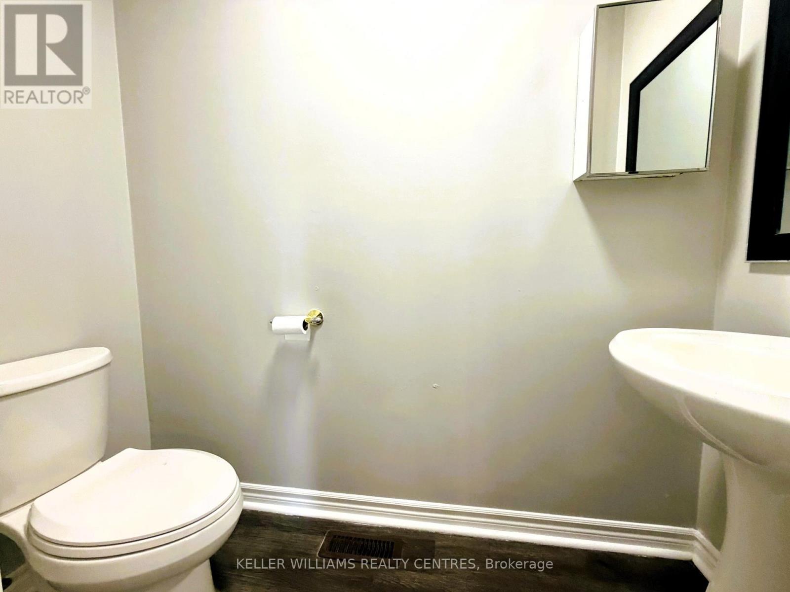 Upper - 53 Stollar Boulevard, Barrie (Little Lake), Ontario  L4M 6N3 - Photo 19 - S13004740