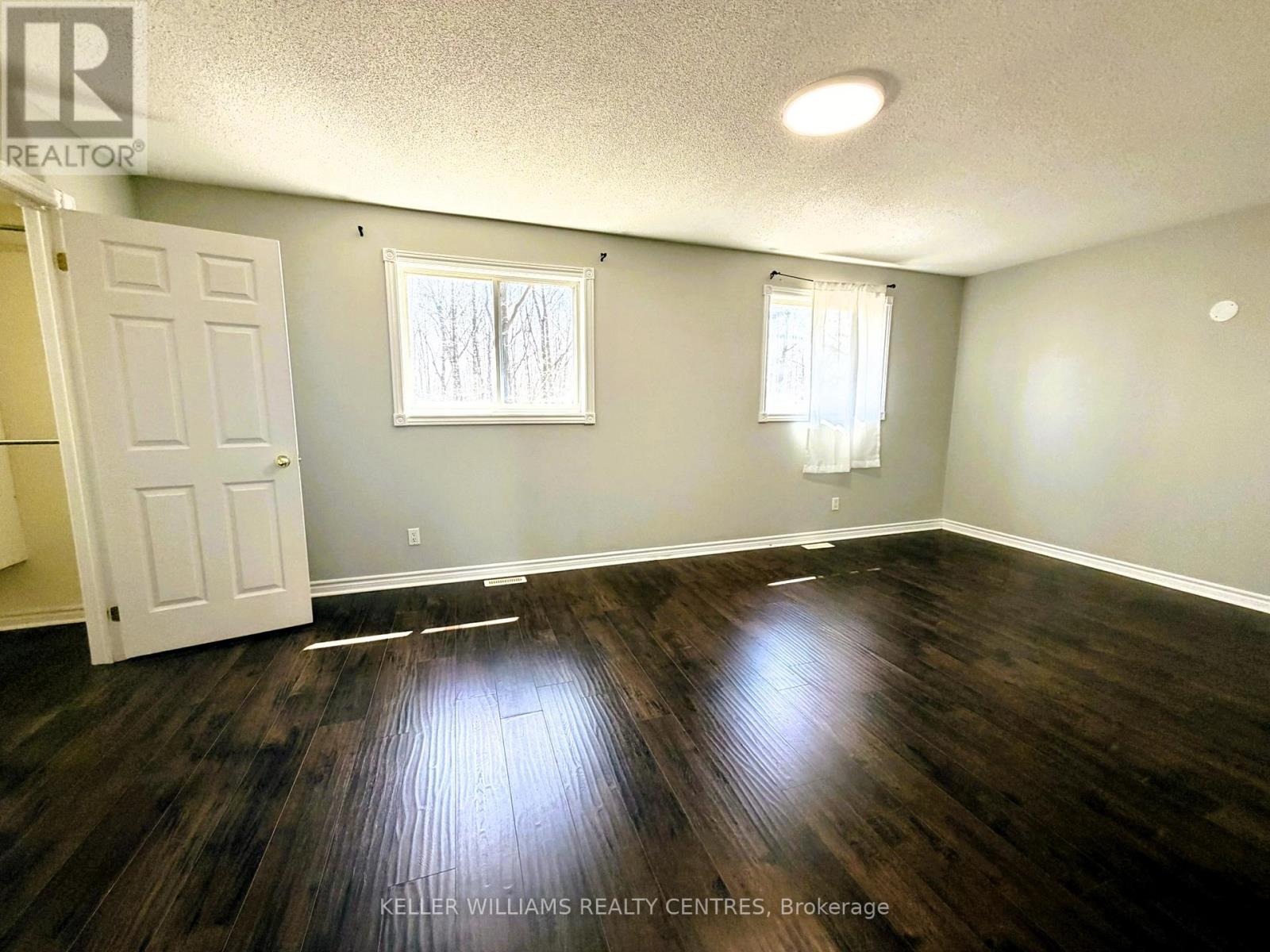 Upper - 53 Stollar Boulevard, Barrie (Little Lake), Ontario  L4M 6N3 - Photo 23 - S13004740