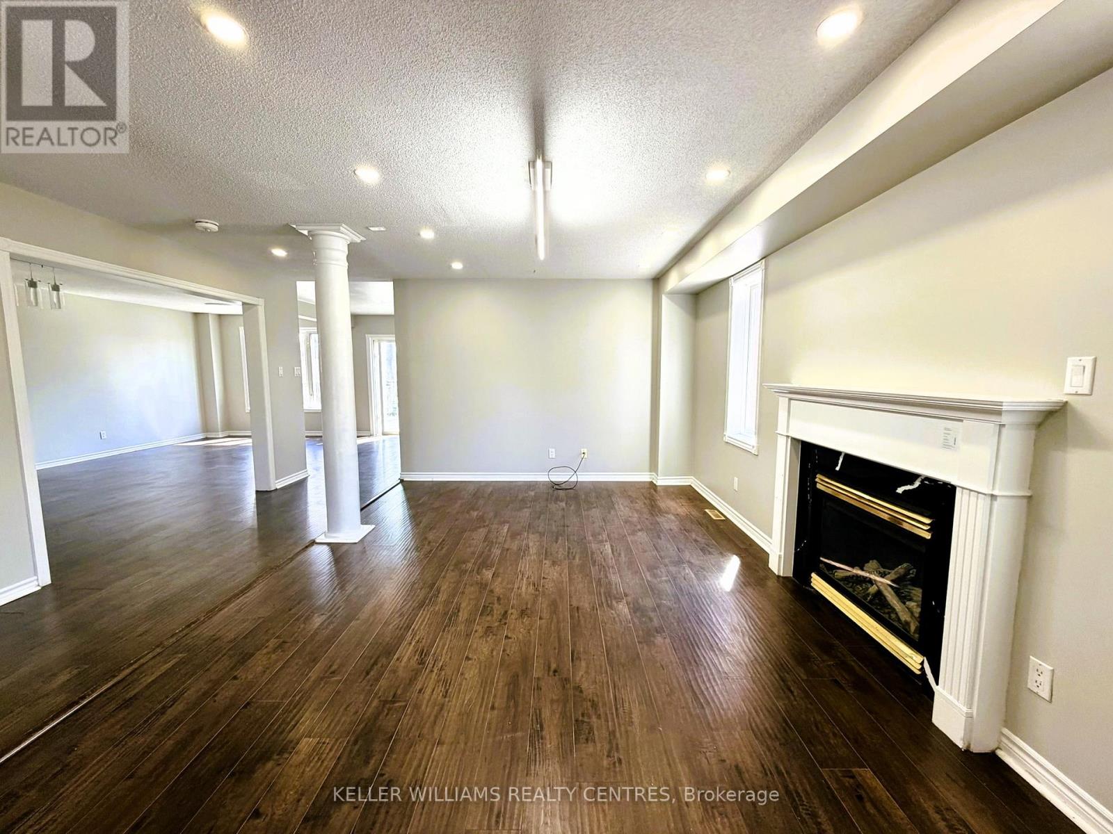 Upper - 53 Stollar Boulevard, Barrie (Little Lake), Ontario  L4M 6N3 - Photo 5 - S13004740