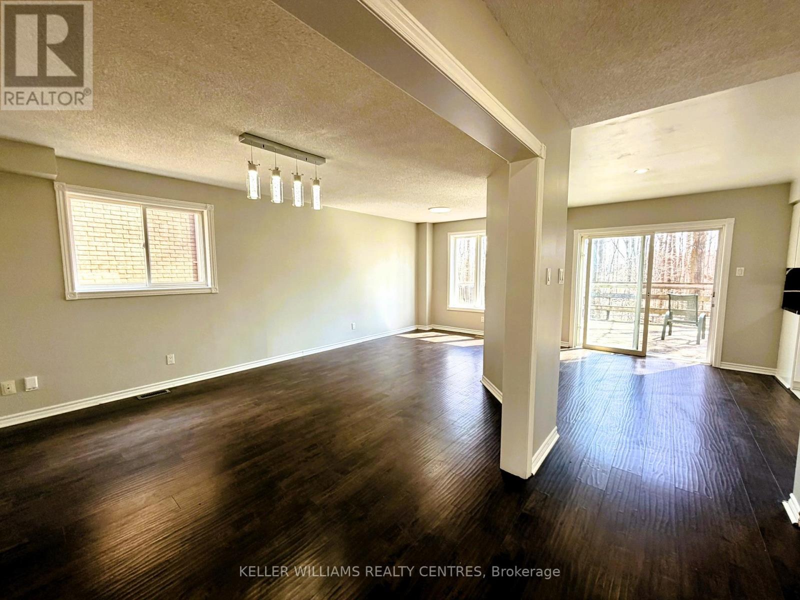 Upper - 53 Stollar Boulevard, Barrie (Little Lake), Ontario  L4M 6N3 - Photo 9 - S13004740