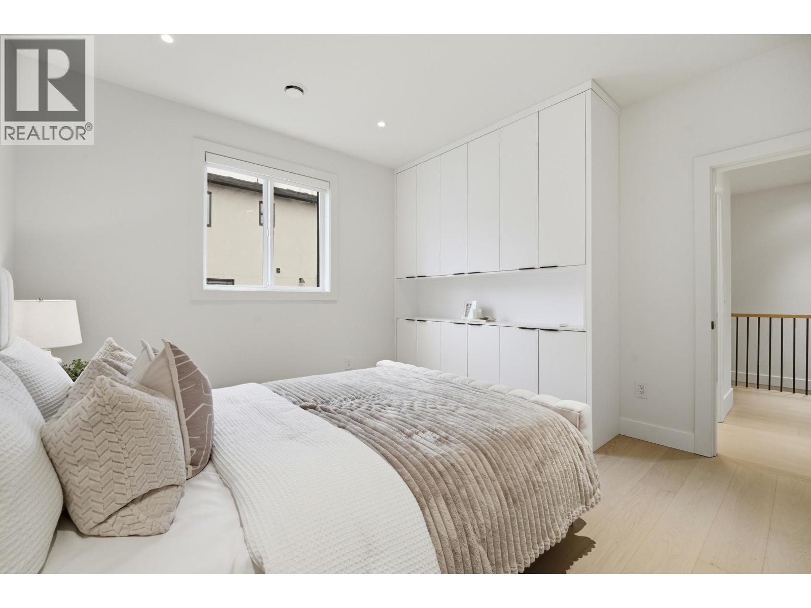 4 6070 Elgin Avenue, Burnaby, British Columbia  V0V 0V0 - Photo 15 - R3111253