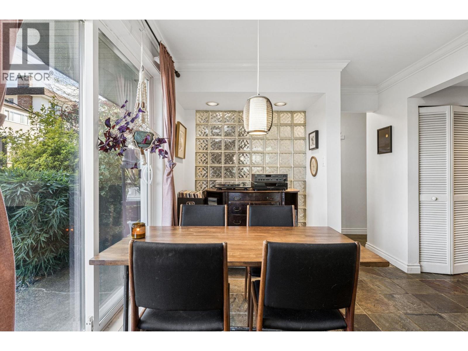 152a W 18th Street, North Vancouver, British Columbia  V7M 1W4 - Photo 15 - R3111234