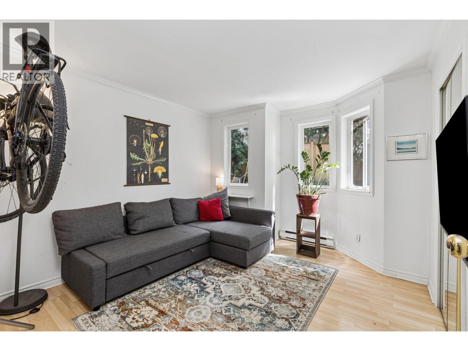 152a W 18th Street, North Vancouver, British Columbia  V7M 1W4 - Photo 25 - R3111234