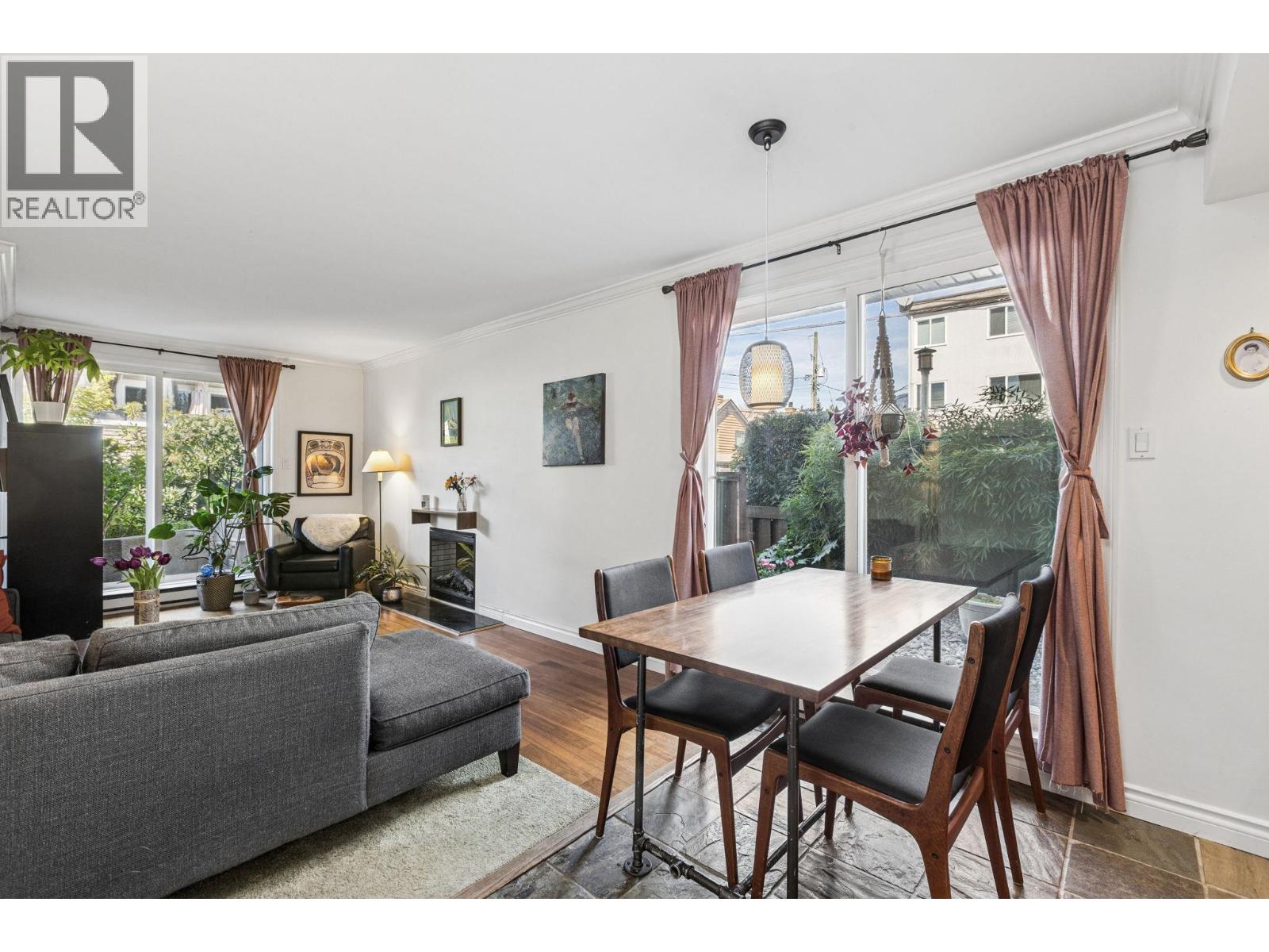 152a W 18th Street, North Vancouver, British Columbia  V7M 1W4 - Photo 13 - R3111234